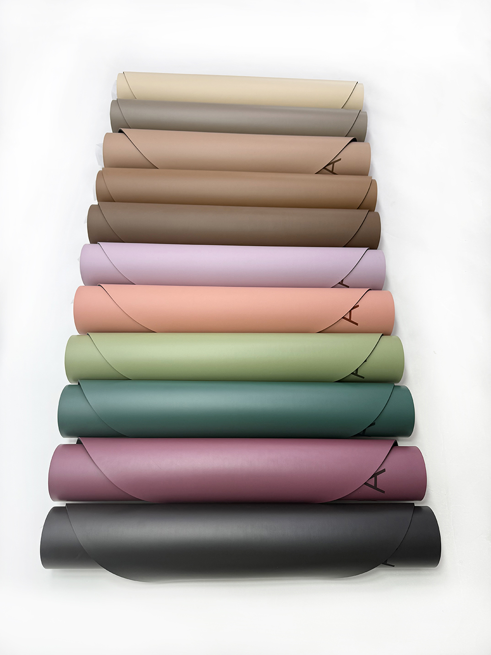 Eco-Friendly 5mm Thick PU Natural Rubber Branded Mat Arch Oval Curved Para Yoga Mat De Yoga Beige Sand Nude Color