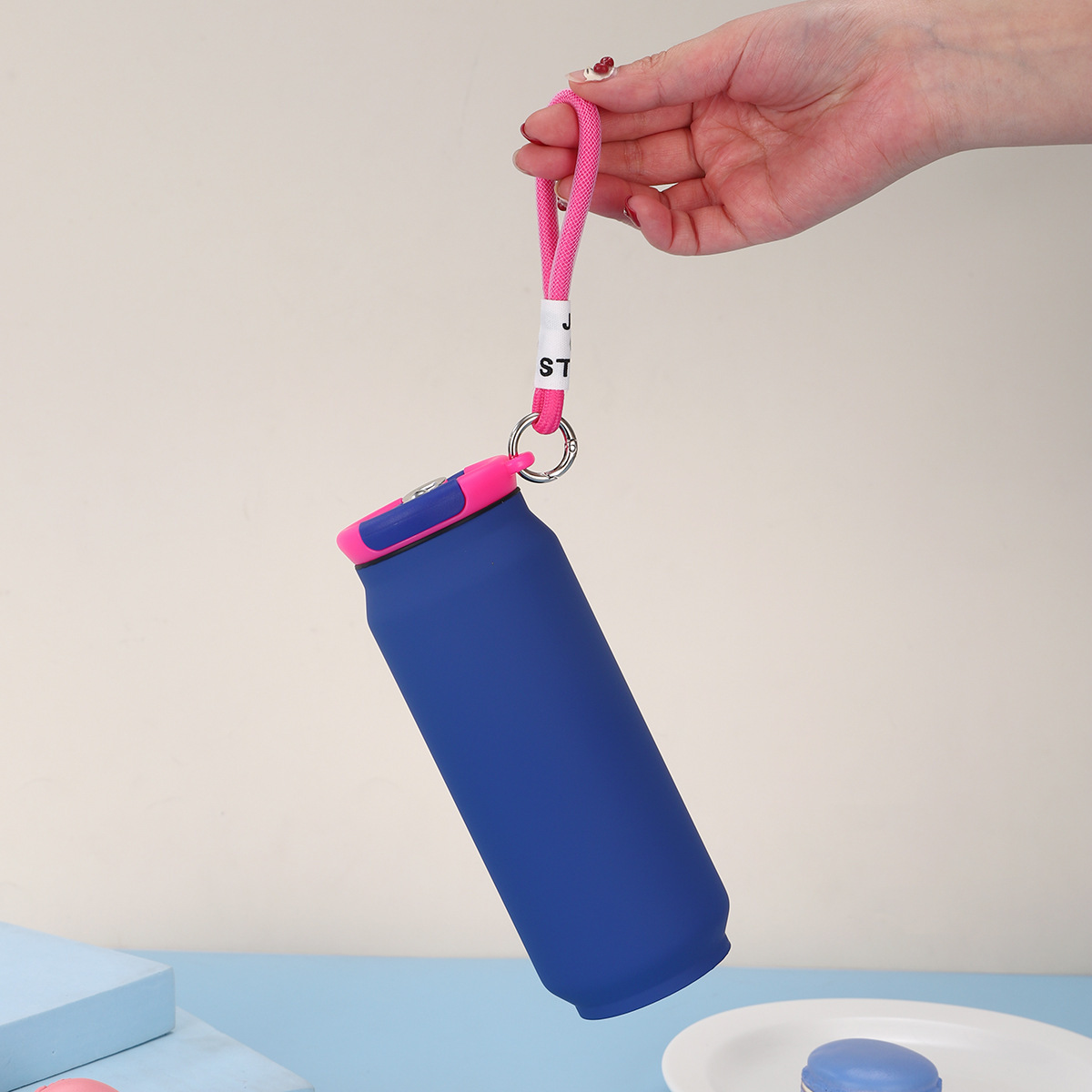 vacuum cup with custom color and logo